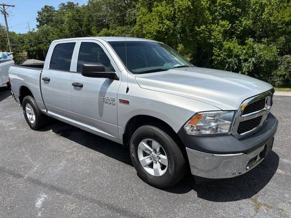 2016 RAM 1500 ST CREW CAB ECO DIESEL - $10,950 (BULLDOG MOTORS CHATTANOOGA TENNESSEE)63620173855745120