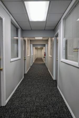 $700 / 200ft2 - Salón/Oficina Disponible en Glenwood South (Raleigh)64141580425987123