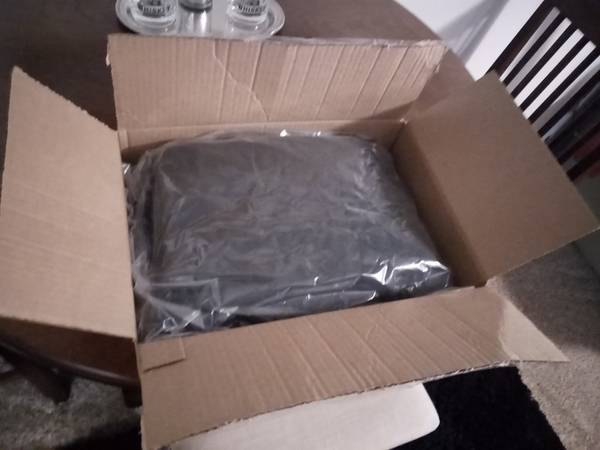 3 Piece Queen Duvet Cover and Shams - $20 (Burien / Seattle)63471454899585122