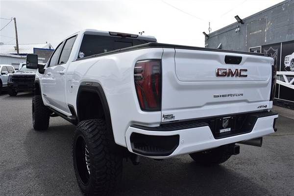 Camioneta GMC Sierra 3500 AT4 2024 DIESEL ELEVADA 4X4 CARGADA - $79,90063623589418753122