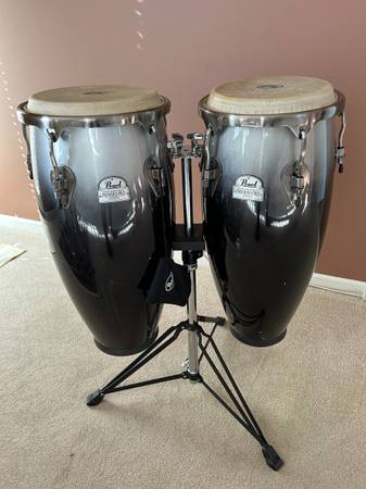 Pearl Primero Pro Congas (10" & 11") With Stand 1