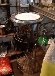 WROUGHT IRON WINE SERVING STAND 1