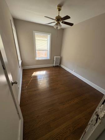 $2,400 / 3br - 1600ft2 - 3 Bedrooms 2 Bath (Rogers park)64041808819203123