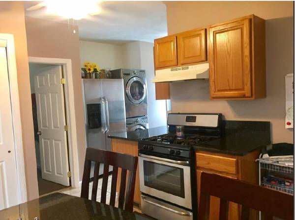 $2,400 / 3hab - 1107ft2 - $2,400 / 3hab - 1107ft - Apartamento en alquiler (planta baja) (Lowell) (Lowell MA)63856446811777120