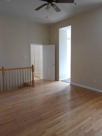 $840 / 3br - 3br2ba luxury rehabbed granite kitchen central air hardwd flr MICA (Bolton Hill)63694428222721124