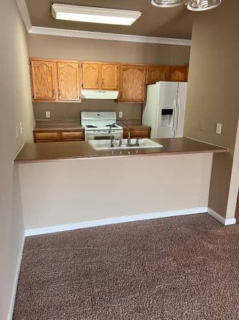 $1,200 / 1br - 853ft2 - Attached garage and patio balcony is a STEAL at WCIN! APPLY today! (1200 E Elmwood Dr, Terre Haute, IN)63675899050625122