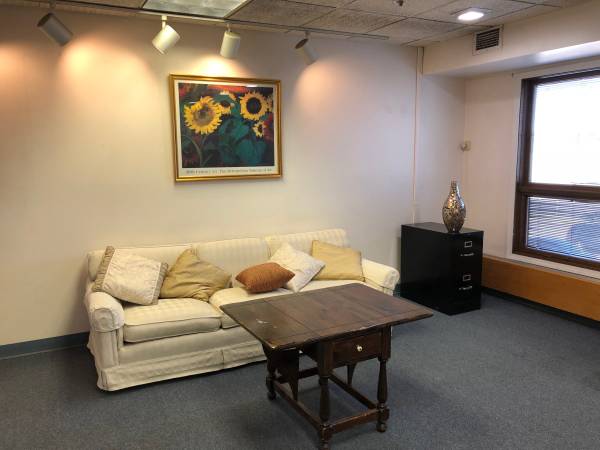 $600 / 250ft2 - Private Offices - Multiple Configurations (Anchorage)63416755887619124