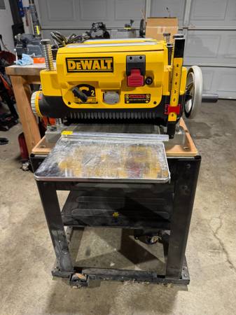 Dewalt 13" Planer - DW735 1
