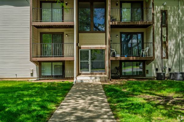 $995 / 2br - Springport Glen Available Now! (Jackson) (Jackson)63952521244291120
