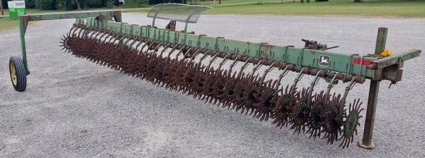 20' John Deere Transport Rotary Hoe 1