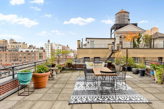 Unbelievable FURNISHED option! Massive OUTDOORS - 3BR STEAL 1