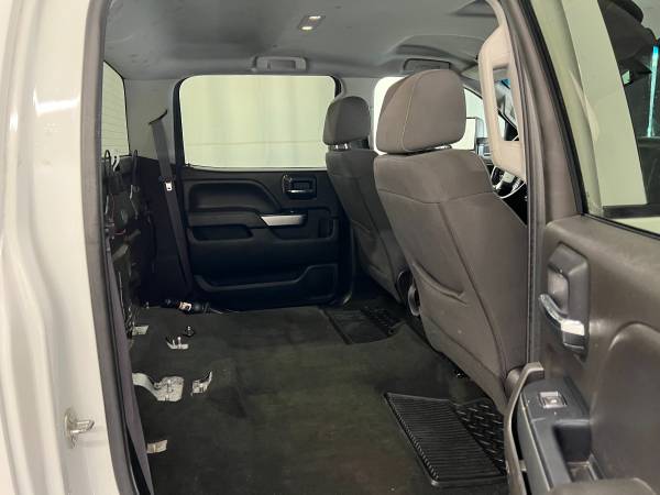 2016 Chevrolet Silverado 3500HD LT - Photo 10