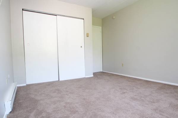 $899 / 1br - Take the T! (Castle Shannon)64013369935107124