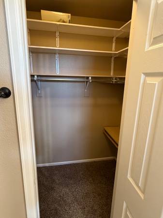 $1,000 / 1br - 500ft2 - Spacious Master Bedroom w/ Private Bath – Available Now (Powers rd /Airport)63686975175553123