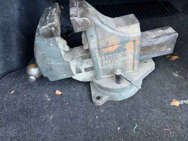 Bench Vise Wanted 1