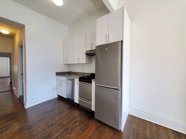 $3,450 / 1br - Sunny 1.5 Bedroom with den (Upper East Side)63788528768257120