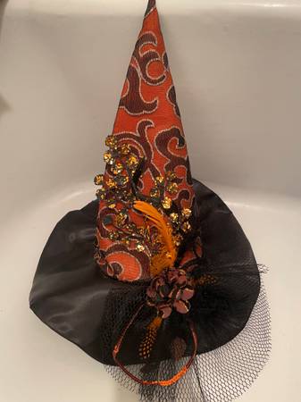 EXOTIC  Hat 1