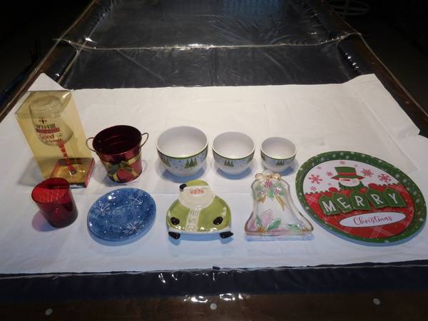 Holiday Design Items: Candy Dishes, Glasses (2), Planter, Tray - $15 (Bothell)63470798531457120
