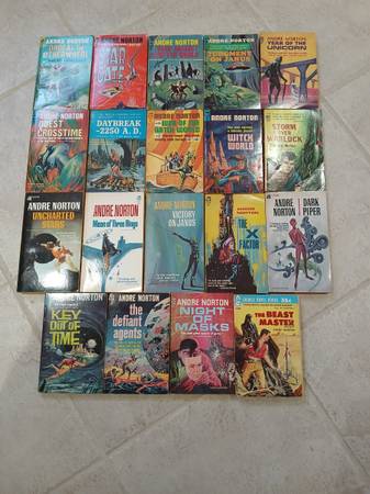 19 -RARE VINTAGE ANDRE NORTON softcover books 1960's 1