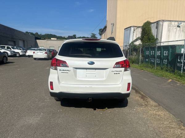 (NO DLR FEE) 2011 Subaru Outback 3.6R Limited (Financiamos) - $4.950 (CARMEL NY/DANBURY LLAME AL 203 231 1817)63436937178753124