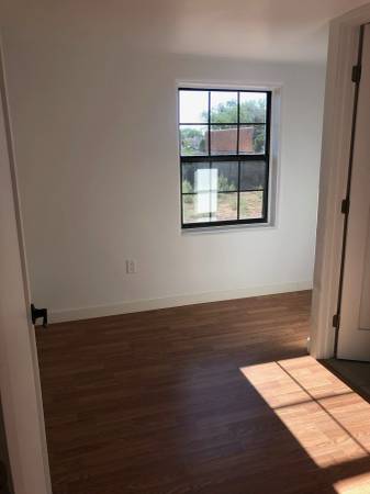 $1,300 / 1br - 400ft2 - Casita available, utilities included (Hopewell-Mann)63659832802819123