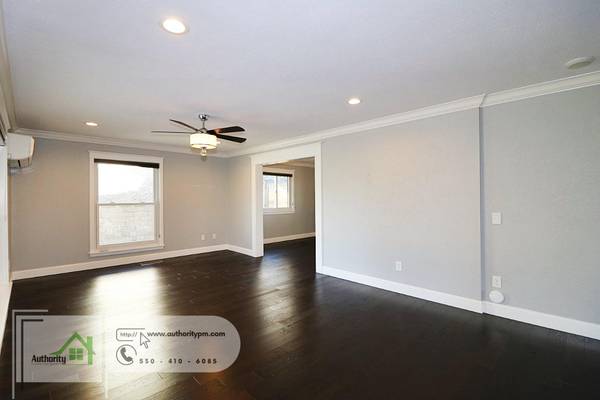$2,650 / 4br - 2114ft2 - 251 Kamp Way - Solar Panels, Washer, Dryer, Refrigerator, Small Dog OK (Redding)63175258996483124
