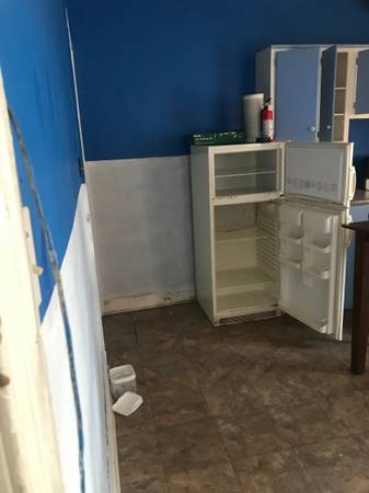 $130,000 / 2br - 1900ft2 - 428 wood ward st (reding)64199864539010124