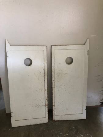 Cafe Saloon Half Door 1