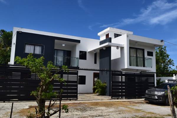 5 Bdr House / Pool 1
