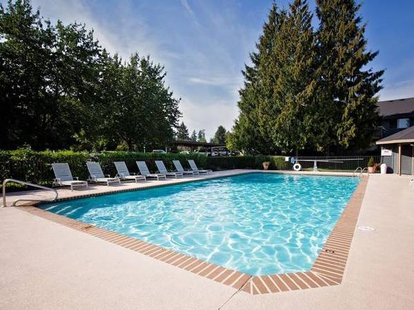 $1,751 / 2br - 868ft2 - Seasonal pool, Walk in closet, Courtyard, Reserved Parking (Tualatin)63956644527107120