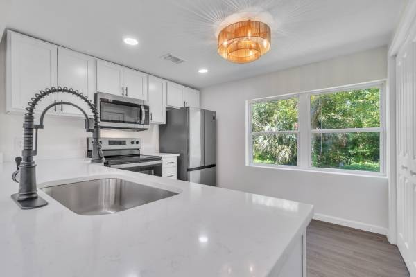 $179,000 / 2br - 780ft2 - Cabaña de 2 dormitorios lujosa y asequible (Ciudad de Panamá)64218931279747122