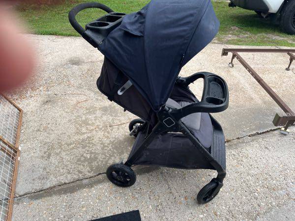 stroller 1