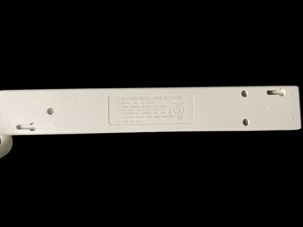Transient Voltage Surge Suppressor Power Strip Model C0-001S - $8 (Baldwin)63471464804097122