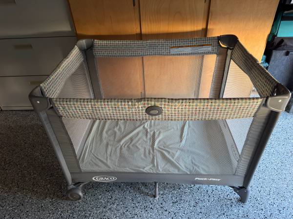 GRACO Pack & Play Playard 1