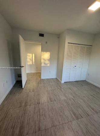 $2,300 / 1br - 800ft2 - Chic 1bd in Boutique Building Steps from Miracle Mile! (Coral Gables)64001848445315122