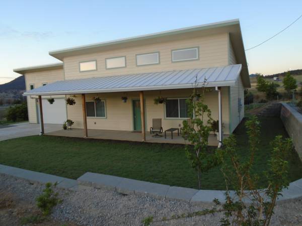 $1,900 / 2br - 1200ft2 - wheelchair accessible ( ADA ) (HORNBROOK)63678201219329120