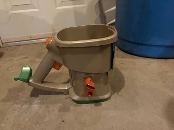 Grass Seed Spreader for sale 1