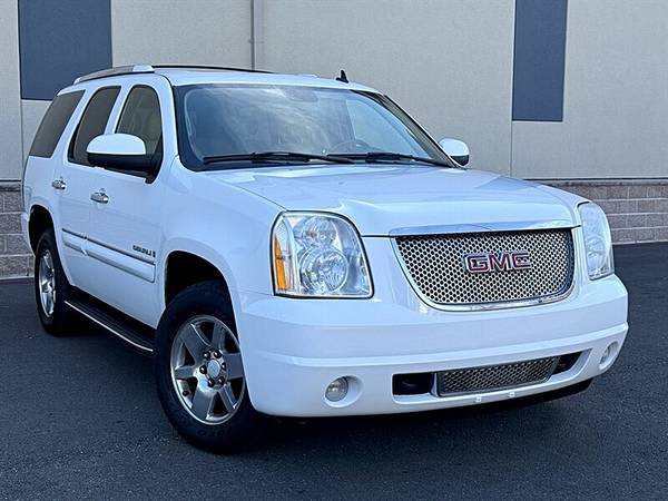 2007 GMC Yukon Denali 1