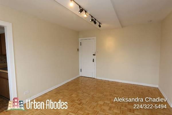$2,195 / 2br - 900ft2 - Marvelous 2 Bedroom, 1 Bath in Lakeview, Available: Now (Lakeview)63899122451587124