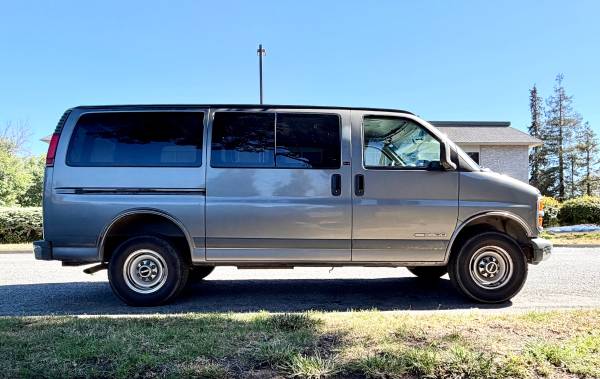1998 GMC Savana G3500 SLE - Photo 6