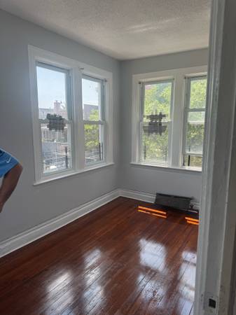 $1,000 / 1br - Room east flatbush (Brooklyn)64033289943427120