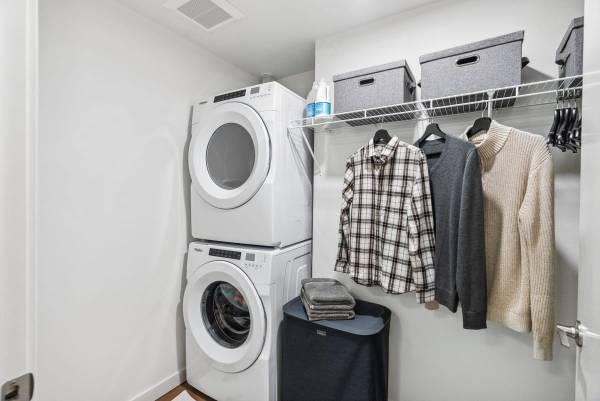 $2,145 / 529ft2 - Enjoy 10 Weeks Free! Luxury Studio Redmond w/ Gourmet Kitchen (Redmond, WA)63688462366979120