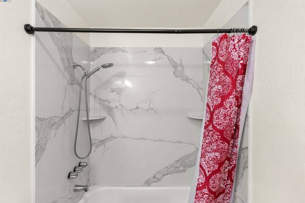 $2,000 / 1br - 793ft2 - Amazing home for rent (vallejo / benicia)63935454411266124
