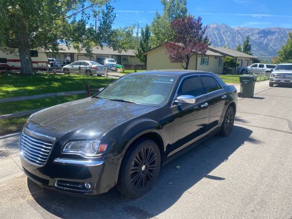2014 Chrysler 300c AWD 1