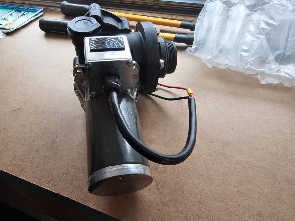 DEF Pump- 2-way, 12 volt(New) - $400 (Arvada)63471175554691124