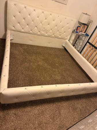 King bed 1