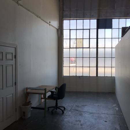$300 Shared art studio - North facing 10ft window (oakland east)63861102844289121