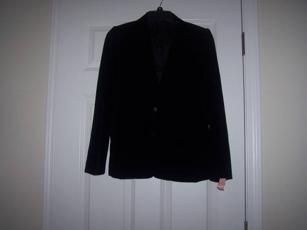 Black Velvet Blazer ( Great for Holidays) 1