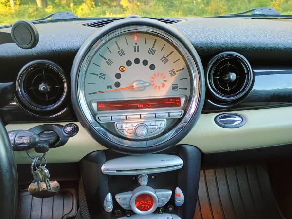 Mini Cooper Clubman 2009 - $4500 (University Place)63623267890435124