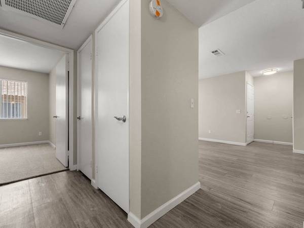 $1,785 / 2hab - 844ft2 - Lavavajillas, Spa/Bañera de hidromasaje, Instalaciones de lavandería, Admite mascotas (43230 Gadsden Avenue, Lancaster, CA)63952932368387122